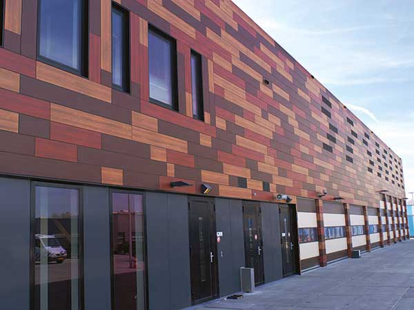hpl toepassing rode hpl toepassing gevelbekleding